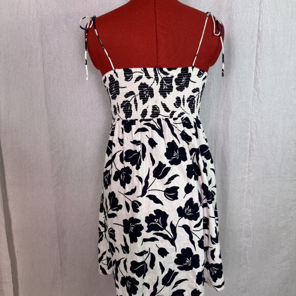 Old Navy Womens Linen Blend Cami Dress white Navy Floral Smocked Back XS E434 - Picture 4 of 15